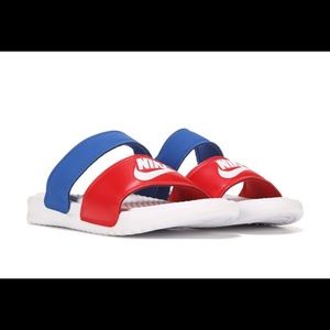 NIKE WOMENS BENASSI DUO ULTRA SLIDES NWT